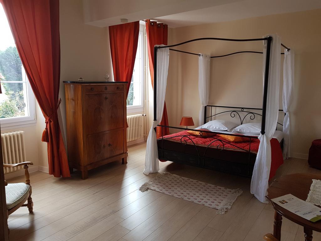 Comme A La Maison Bed and Breakfast Tours-sur-Marne Exteriör bild